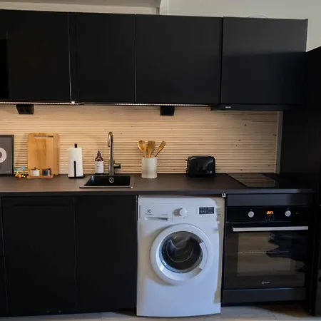 King'sroad Apartment *